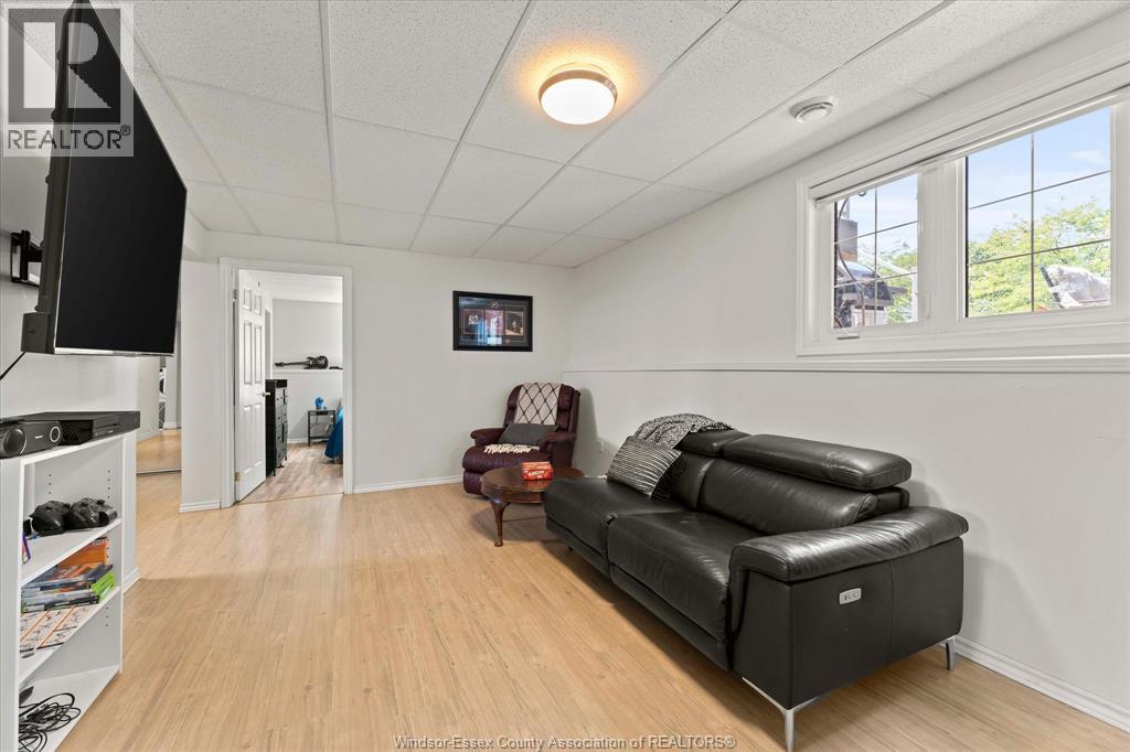 353 East Ruscom River Road, Lakeshore, Ontario N0R 1S0 - Photo 20 - 26019055
