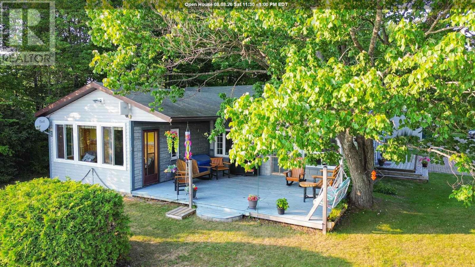 461 Sunnyside Beach Rd, Sault Ste. Marie, Ontario  P6A 5K8 - Photo 1 - SM262069