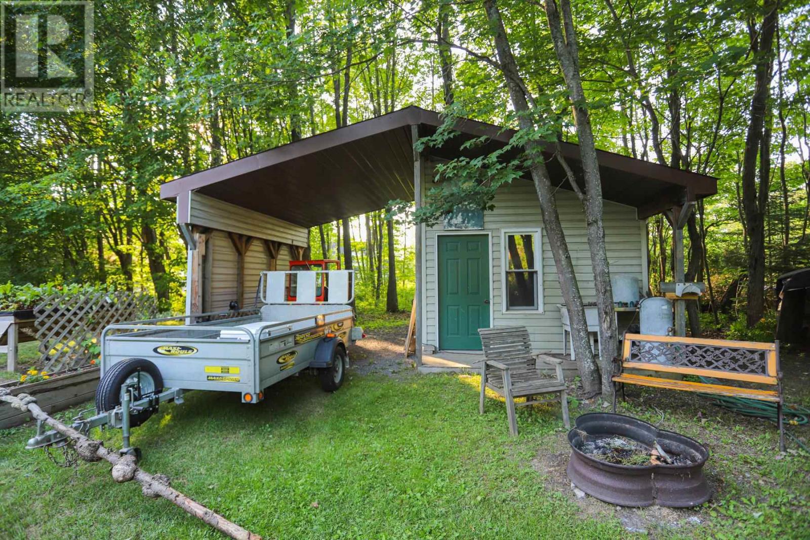 461 Sunnyside Beach Rd, Sault Ste. Marie, Ontario  P6A 5K8 - Photo 23 - SM262069