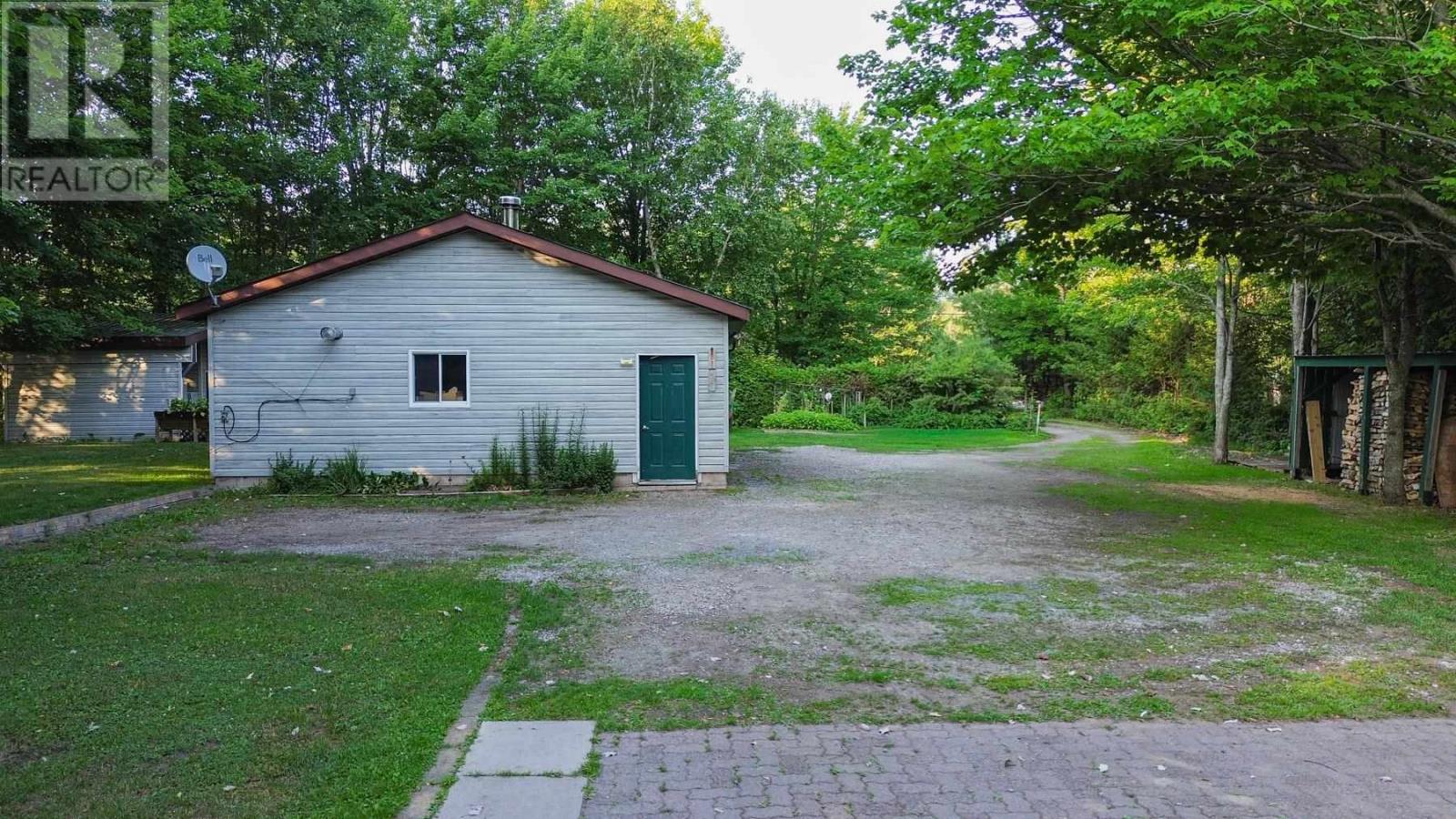 461 Sunnyside Beach Rd, Sault Ste. Marie, Ontario  P6A 5K8 - Photo 36 - SM262069