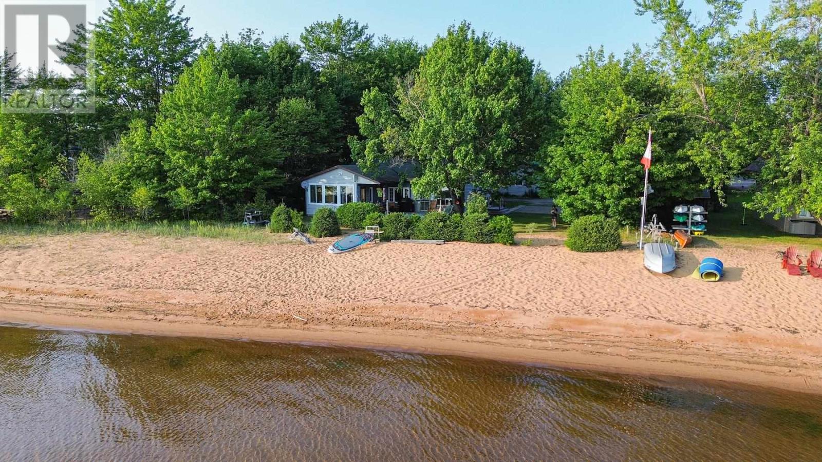 461 Sunnyside Beach Rd, Sault Ste. Marie, Ontario  P6A 5K8 - Photo 35 - SM262069