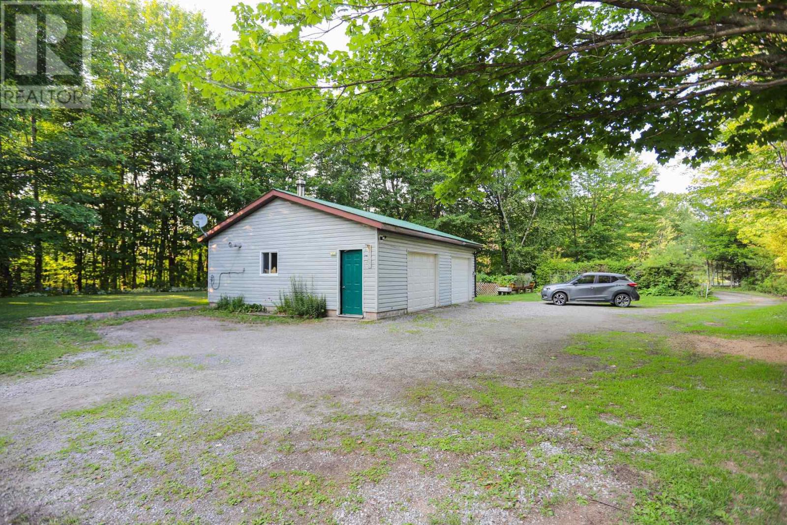 461 Sunnyside Beach Rd, Sault Ste. Marie, Ontario  P6A 5K8 - Photo 24 - SM262069