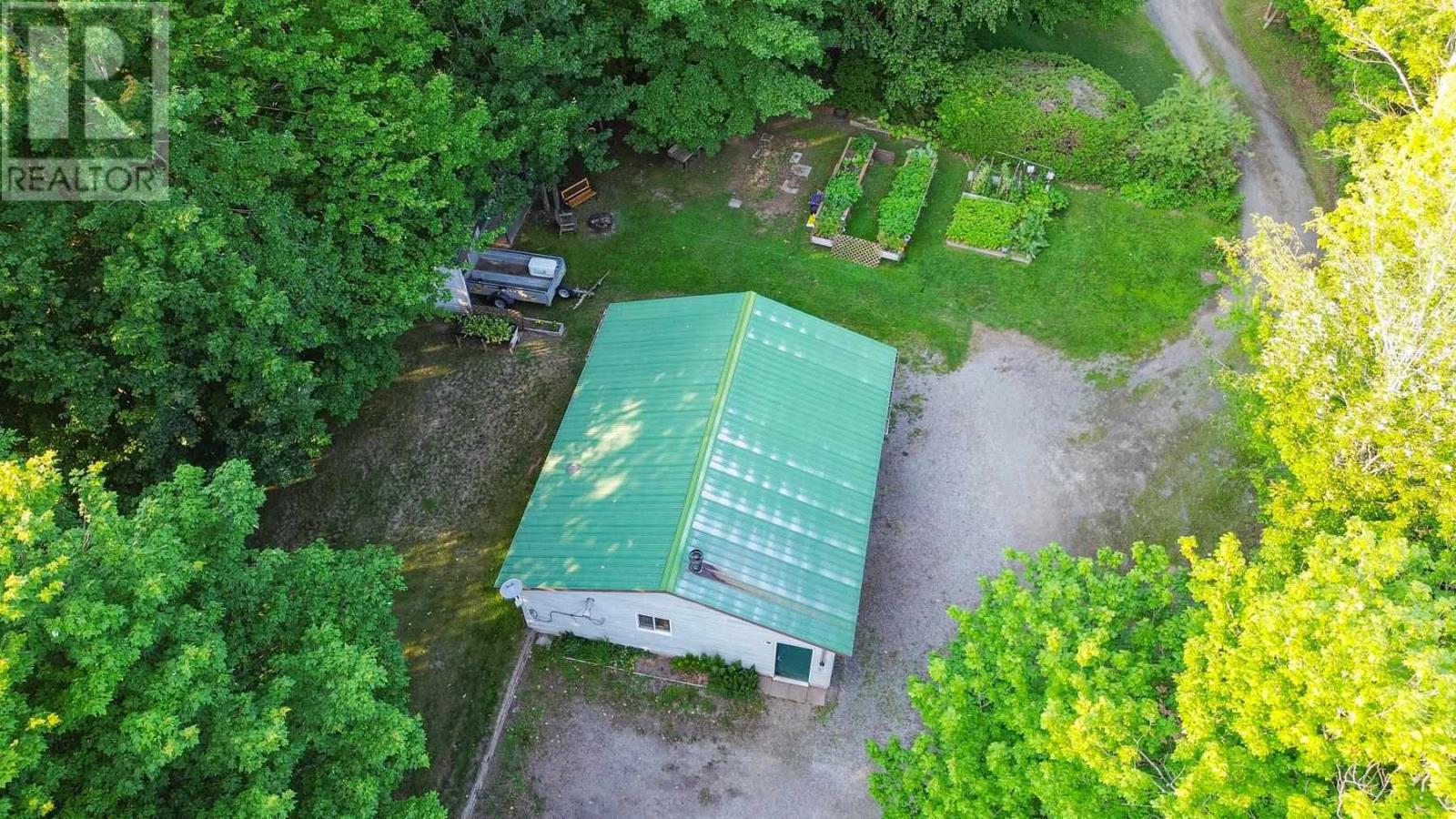 461 Sunnyside Beach Rd, Sault Ste. Marie, Ontario  P6A 5K8 - Photo 37 - SM262069