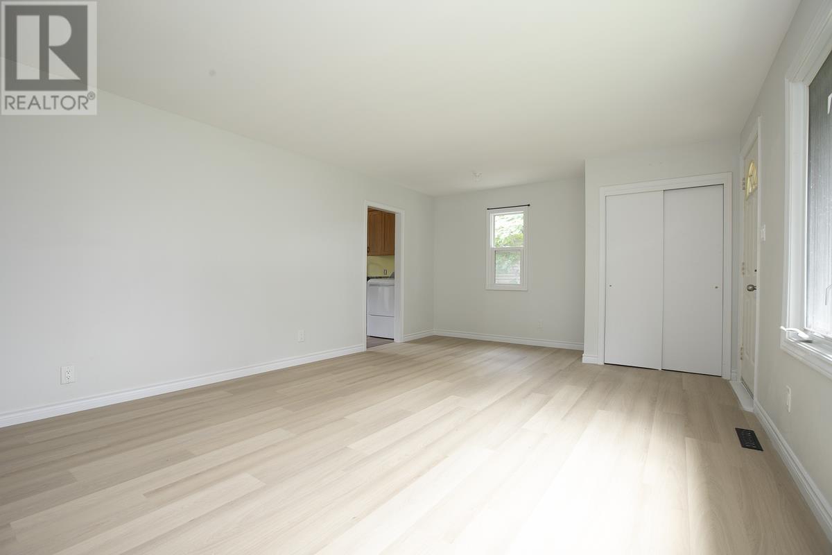 18 Eastern Ave, Sault Ste. Marie, Ontario P6A 4R1 - Photo 16 - SM262073