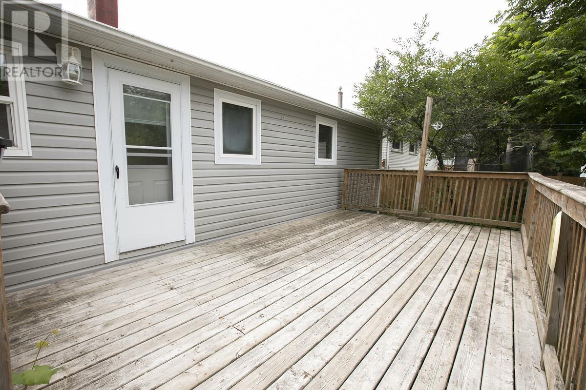 18 Eastern Ave, Sault Ste. Marie, Ontario P6A 4R1 - Photo 8 - SM262073