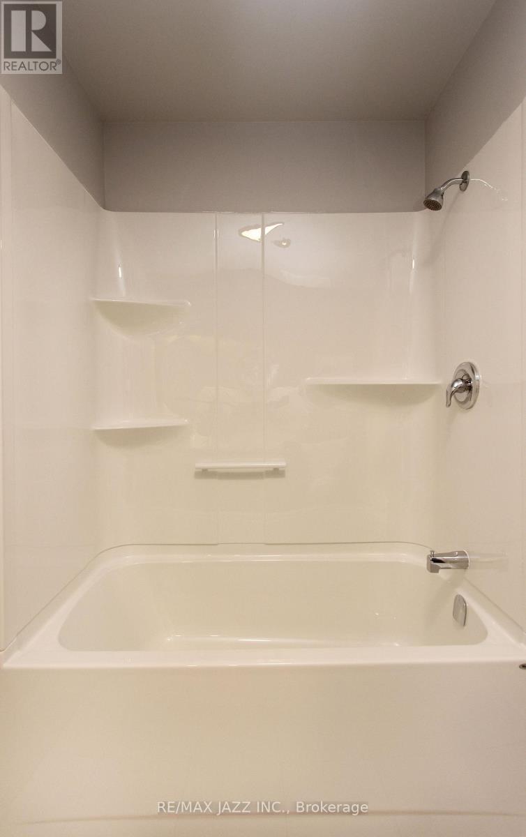 201 - 14 1/2 King Street E, Oshawa, Ontario  L1H 1A9 - Photo 24 - E13029746