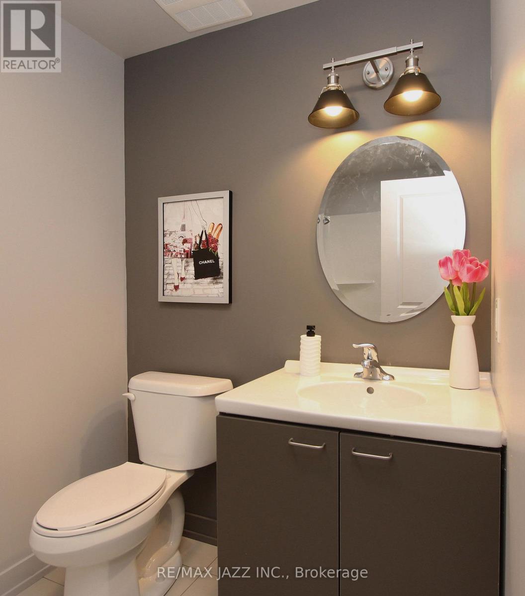 201 - 14 1/2 King Street E, Oshawa, Ontario  L1H 1A9 - Photo 23 - E13029746