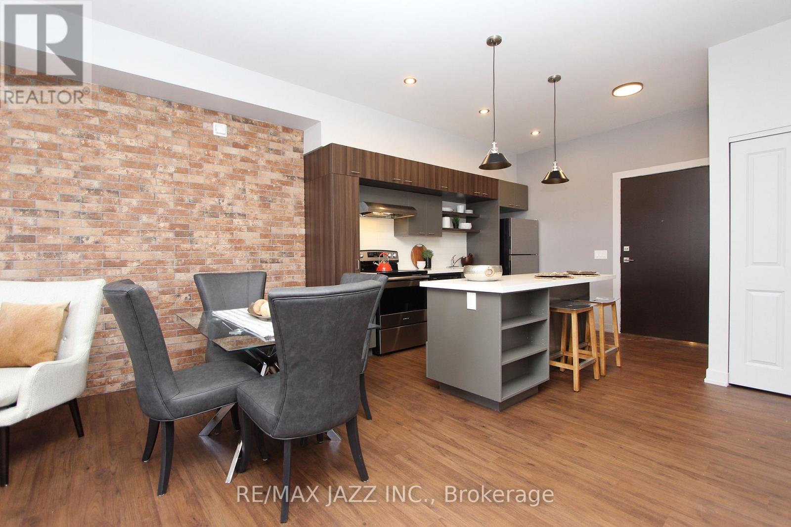 201 - 14 1/2 King Street E, Oshawa, Ontario  L1H 1A9 - Photo 7 - E13029746