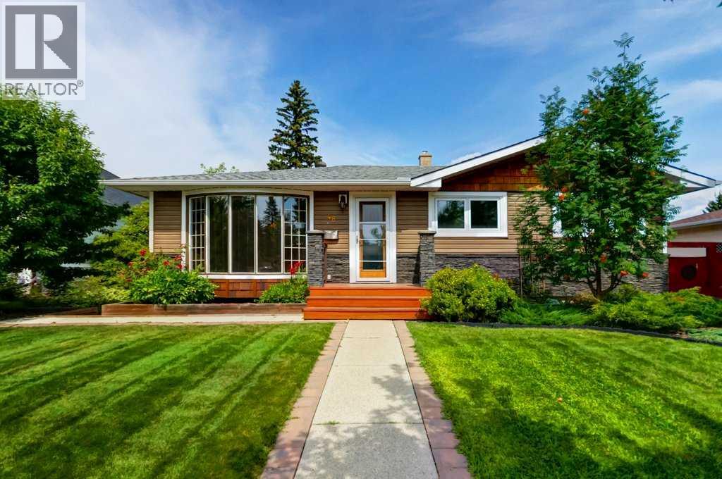 48 Hillary Crescent SW, calgary, Alberta