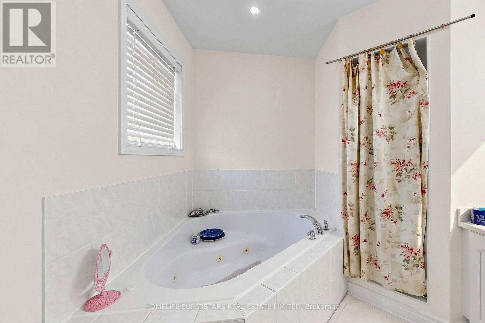 5 Savita Road, Brampton, Ontario L7A 3T2 - Photo 31 - W13644722