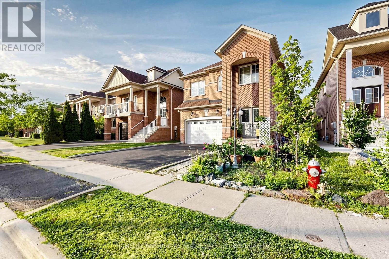 5 Savita Road, Brampton, Ontario L7A 3T2 - Photo 2 - W13644722
