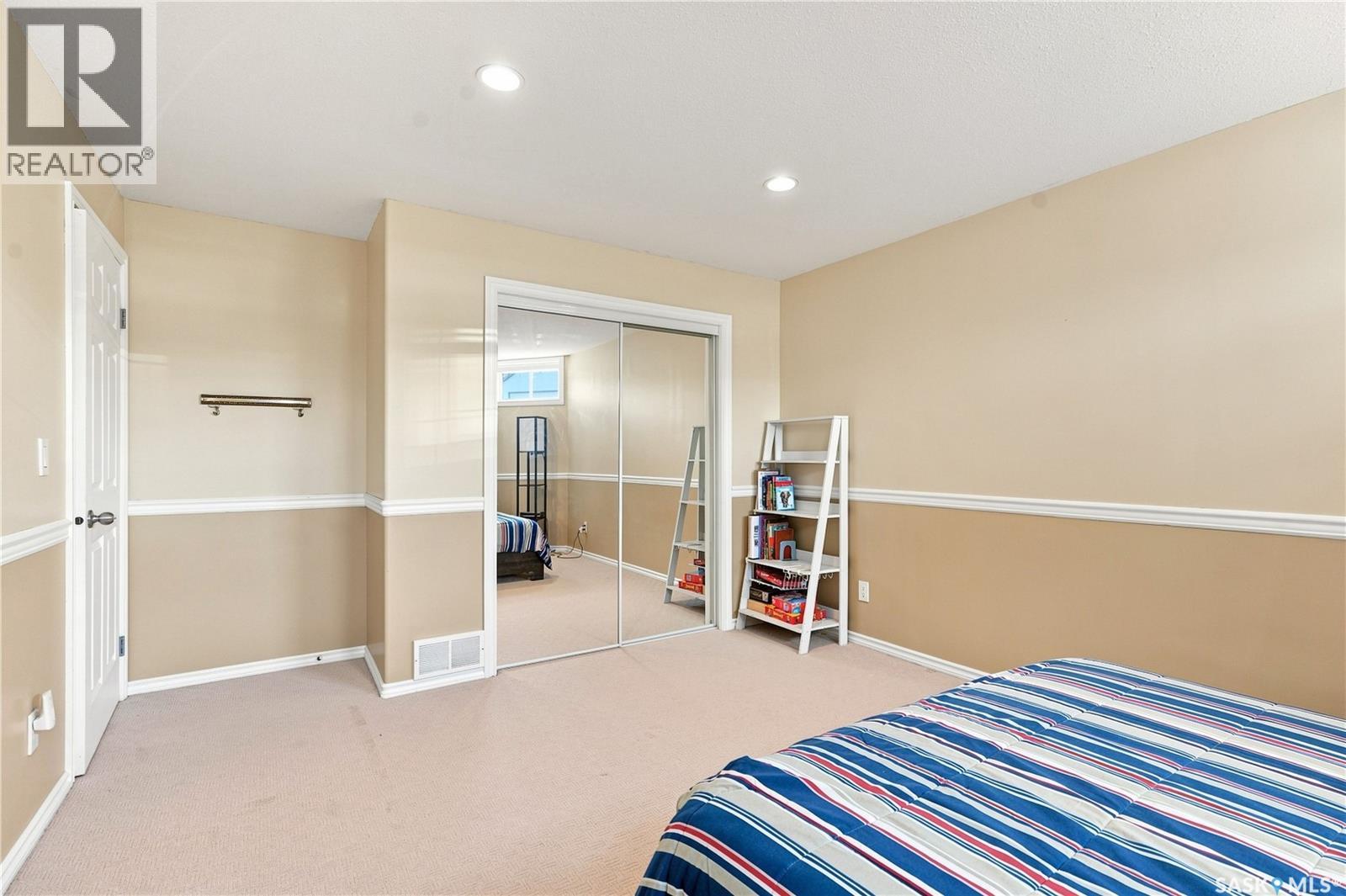 418 Bourgonje Court, Saskatoon, Saskatchewan  S7S 1L7 - Photo 37 - SK044700