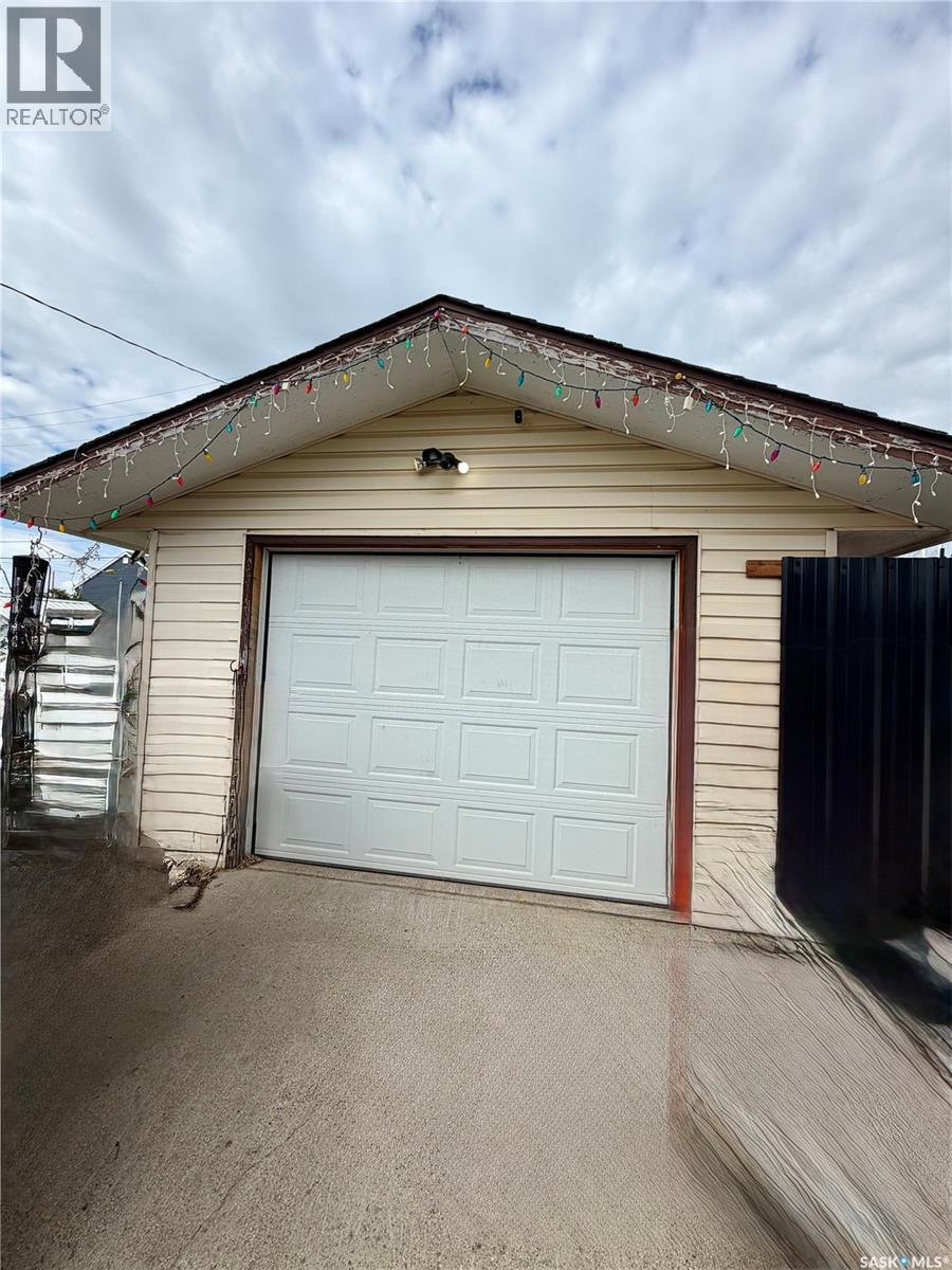 531 Prince Street, Hudson Bay, Saskatchewan  S0E 0Y0 - Photo 46 - SK040348