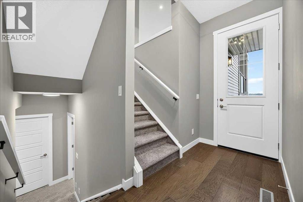 156 Crimson Ridge Place Nw, Calgary, Alberta  T3L 0K4 - Photo 2 - A2313701