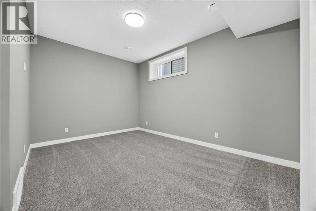 156 Crimson Ridge Place Nw, Calgary, Alberta  T3L 0K4 - Photo 36 - A2313701
