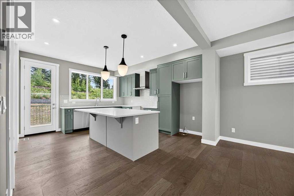 156 Crimson Ridge Place Nw, Calgary, Alberta  T3L 0K4 - Photo 9 - A2313701