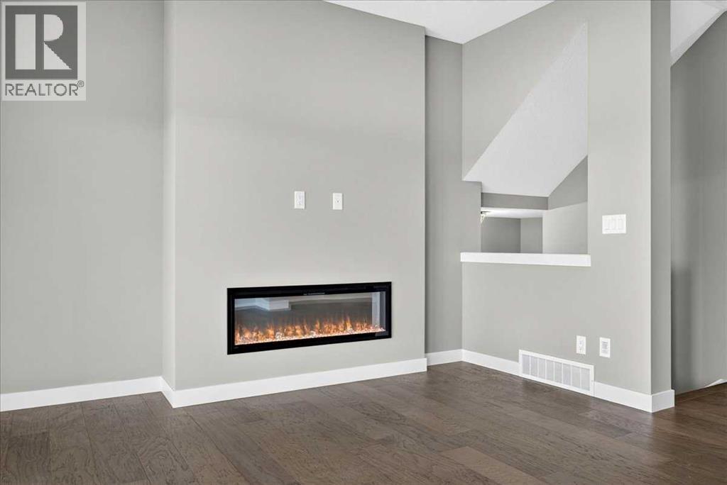 156 Crimson Ridge Place Nw, Calgary, Alberta  T3L 0K4 - Photo 4 - A2313701