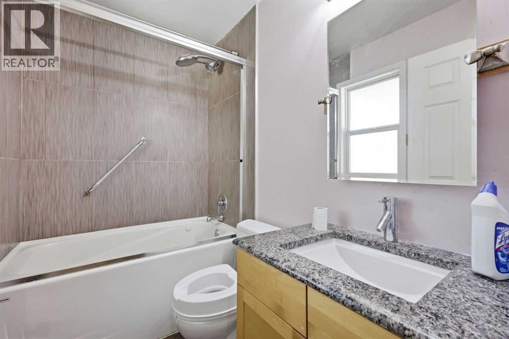 806 Radford Road NE, Calgary, Alberta  T2E 5G2 - Photo 7 - A2328343