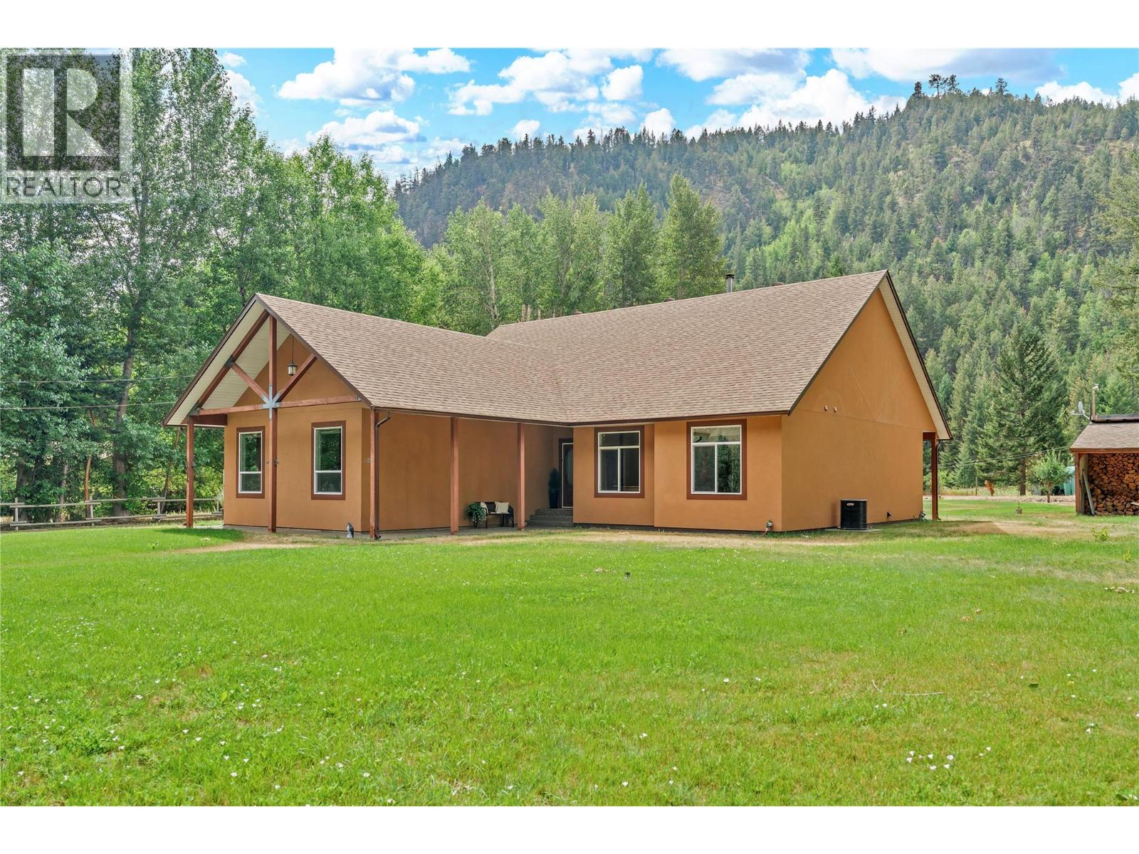 1084 Seven Mile Road, Princeton, British Columbia  V0X 1W0 - Photo 3 - 10395870
