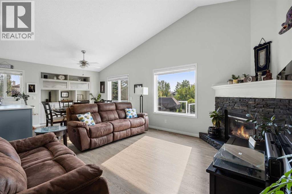 354 West Creek Springs, Chestermere, Alberta  T1X 1R7 - Photo 15 - A2332237