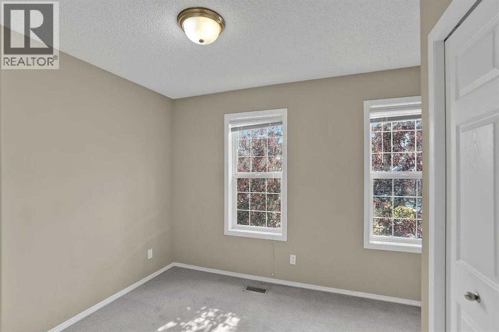 706 Everridge Drive SW, Calgary, Alberta  T2Y 4W5 - Photo 23 - A2334297