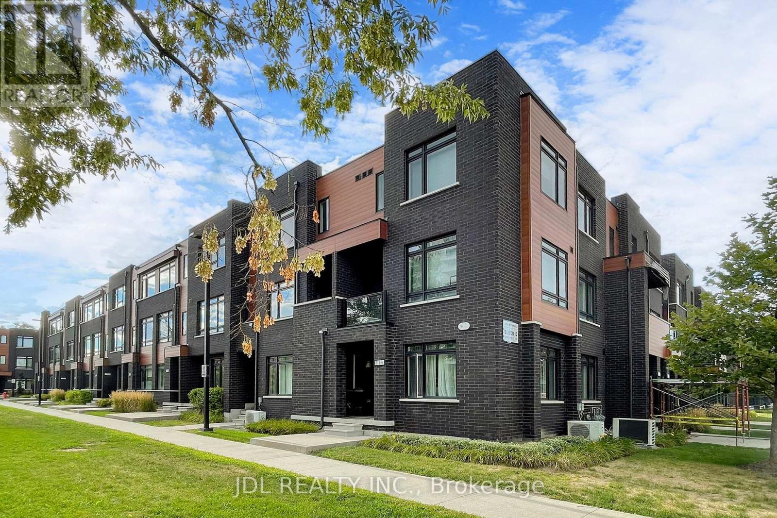 112 - 370 Red Maple Road, Richmond Hill, Ontario  L4C 6P5 - Photo 1 - N13581398