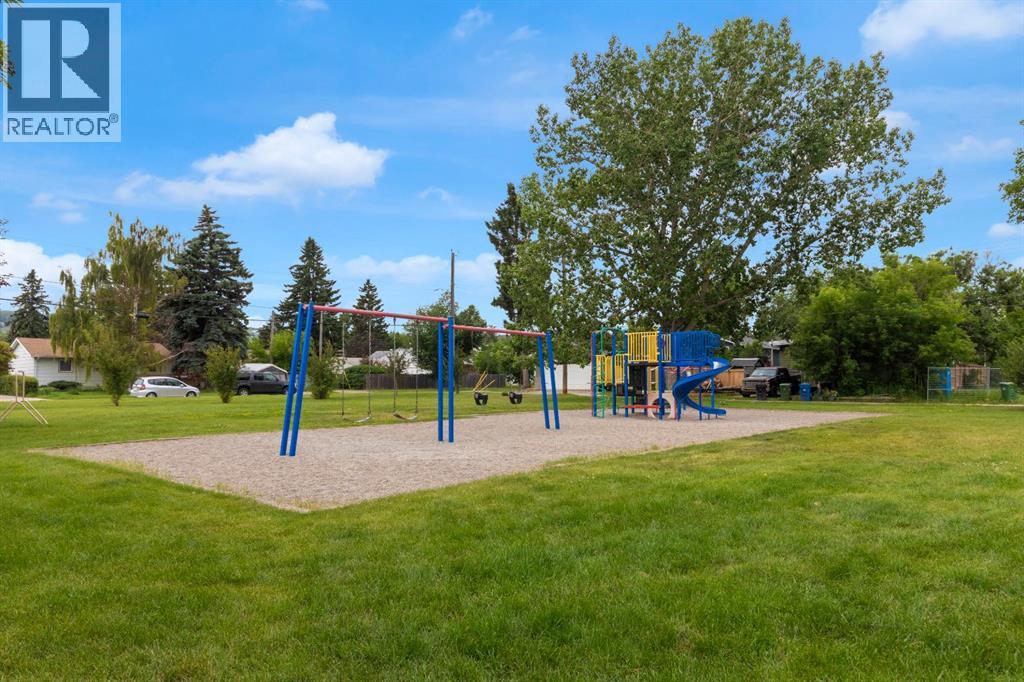 4616 82 Street NW, Calgary, Alberta  T3B 2P7 - Photo 42 - A2334626