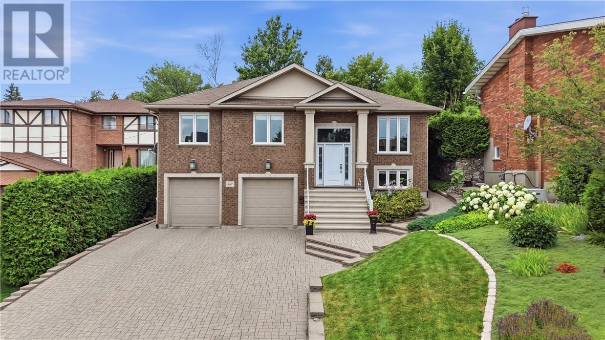 867 Connaught Avenue, Sudbury, Ontario