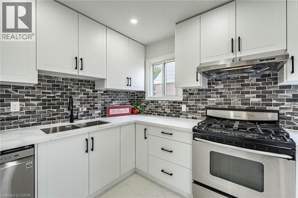 7 Putney Road, Toronto, Ontario  M8W 2K6 - Photo 16 - 40853839