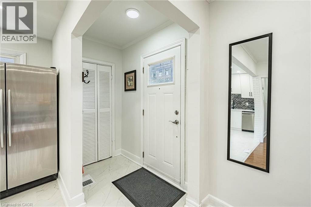 7 Putney Road, Toronto, Ontario  M8W 2K6 - Photo 7 - 40853839
