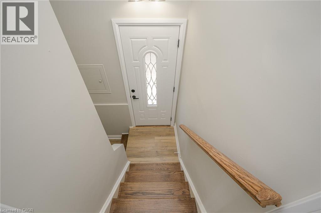 144 East 44th Street Unit# Lower Unit, Hamilton, Ontario  L8T 3H2 - Photo 4 - 40853362