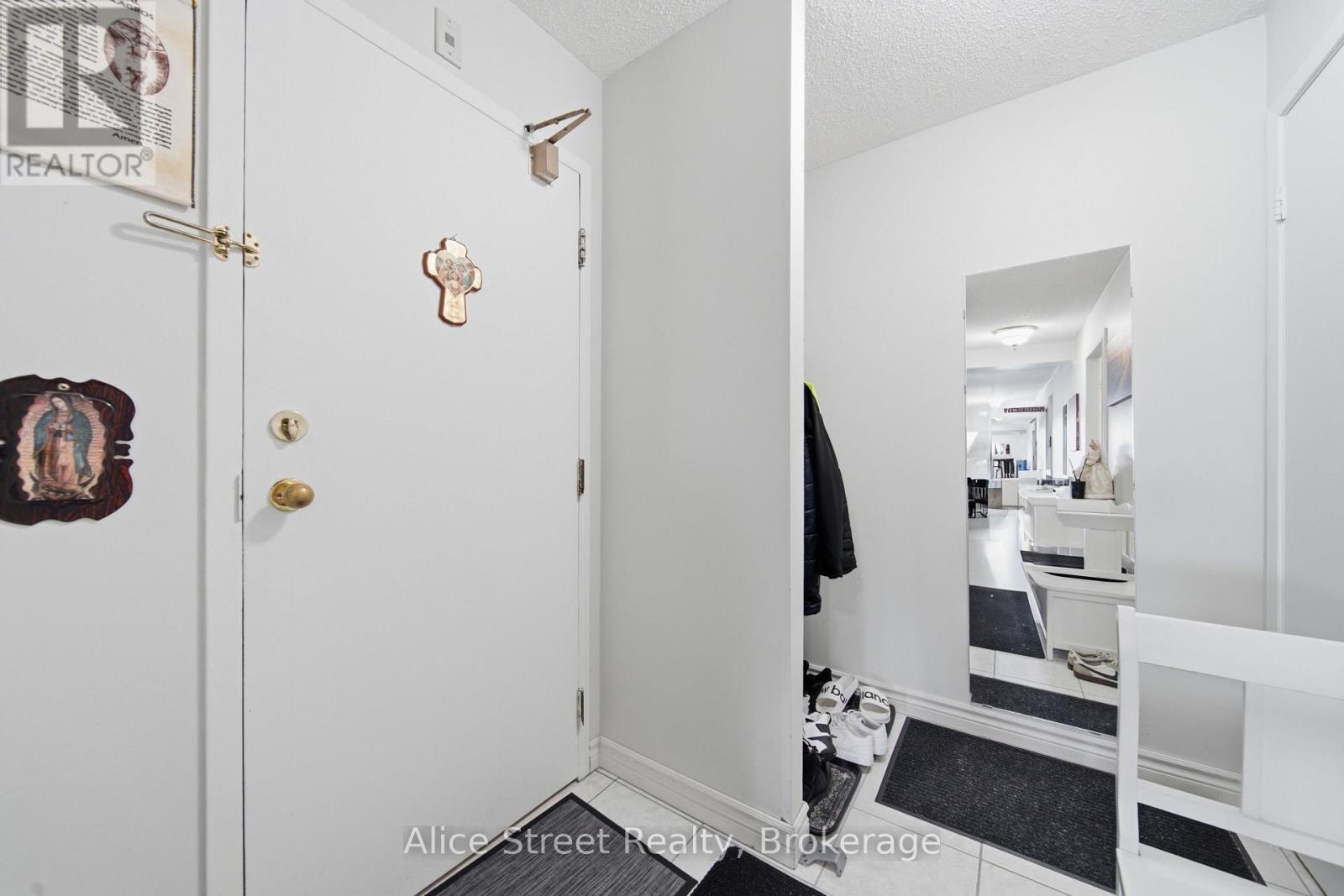 607 - 358 Waterloo Avenue, Guelph, Ontario  N1H 7Y3 - Photo 7 - X13644880