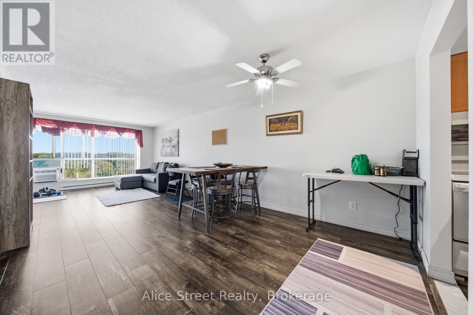 607 - 358 Waterloo Avenue, Guelph, Ontario  N1H 7Y3 - Photo 8 - X13644880