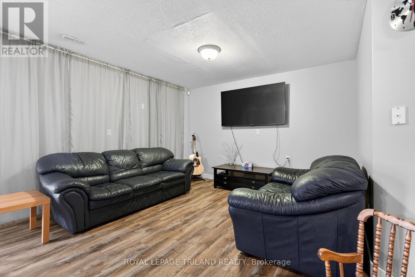 24 Earlscourt Terrace, Middlesex Centre, Ontario  N0L 1R0 - Photo 23 - X13644894