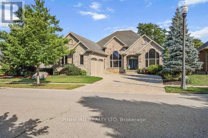 1802 Riverbend Road, London South, Ontario  N6K 0A4 - Photo 3 - X13644918