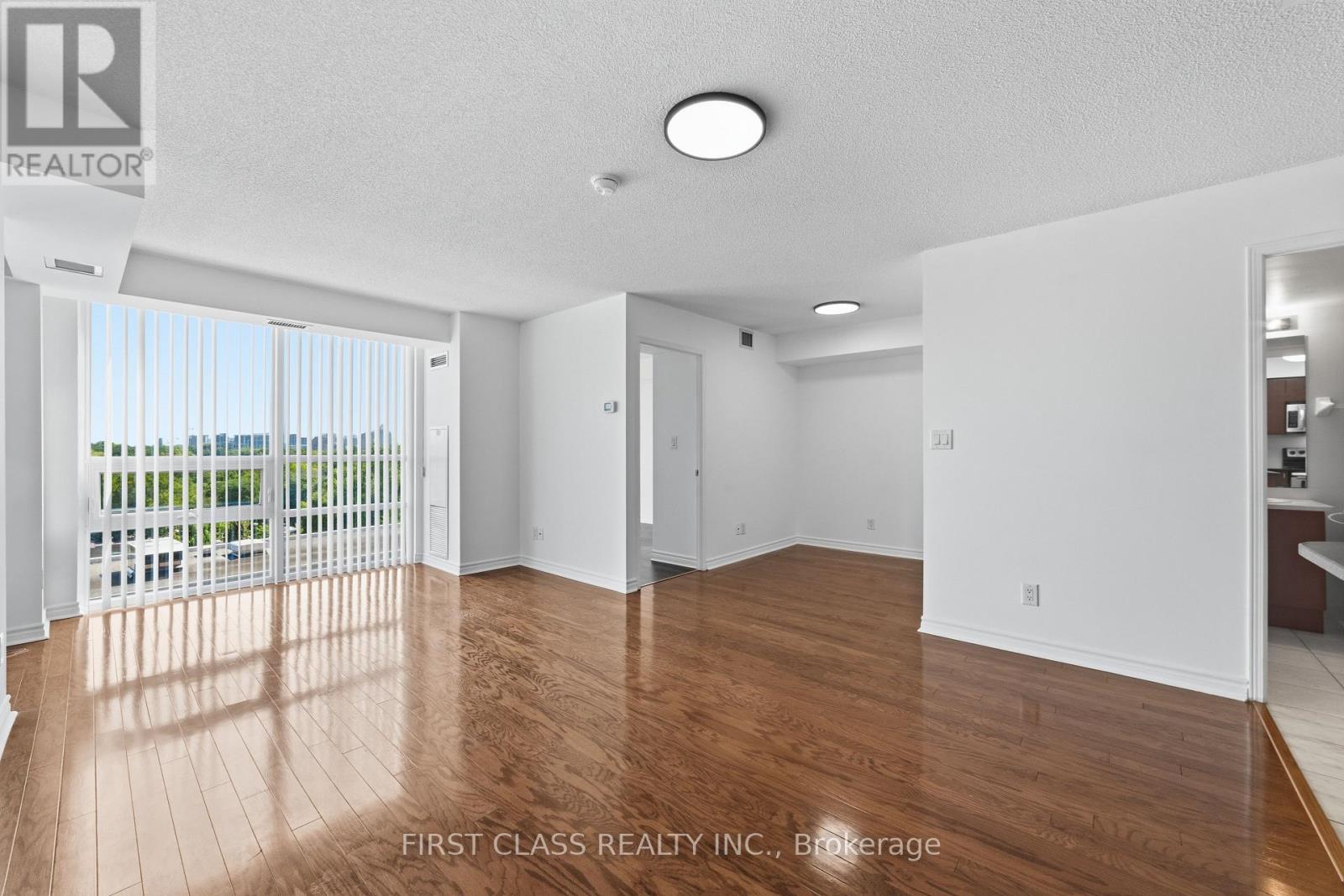 922 - 35 Hollywood Avenue, Toronto, Ontario  M2N 0A9 - Photo 3 - C13645082