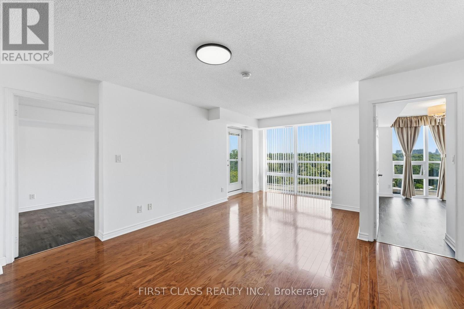 922 - 35 Hollywood Avenue, Toronto, Ontario  M2N 0A9 - Photo 4 - C13645082