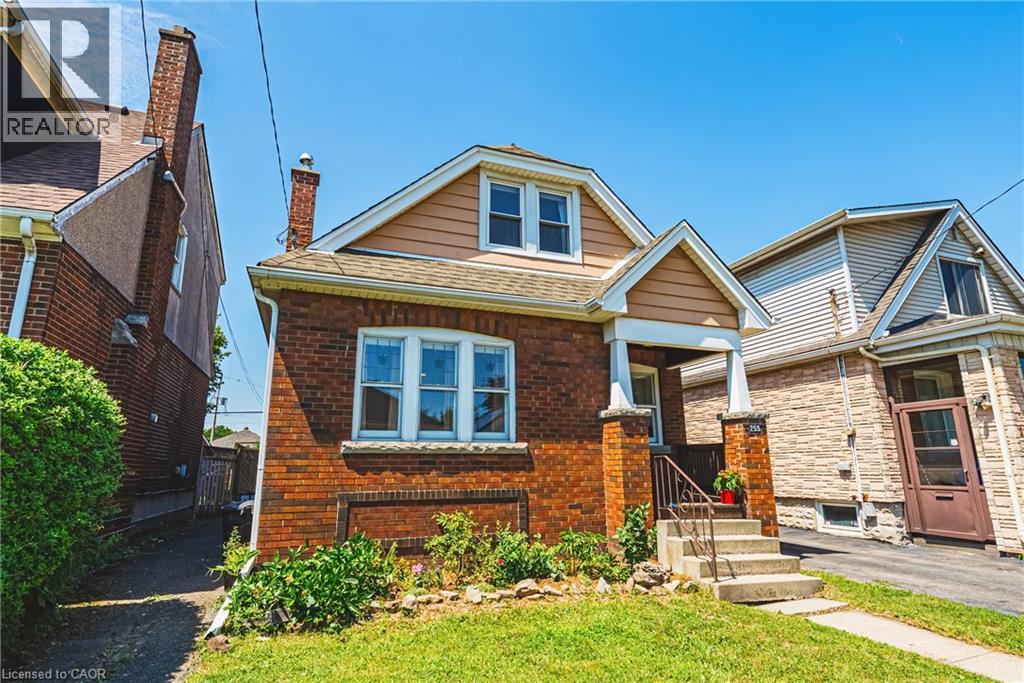 255 Weir Street N, Hamilton, Ontario  L8H 5G2 - Photo 2 - 40853005