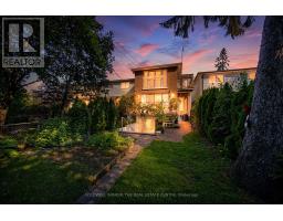 15 CRAIGLEE DRIVE, Toronto, Ontario