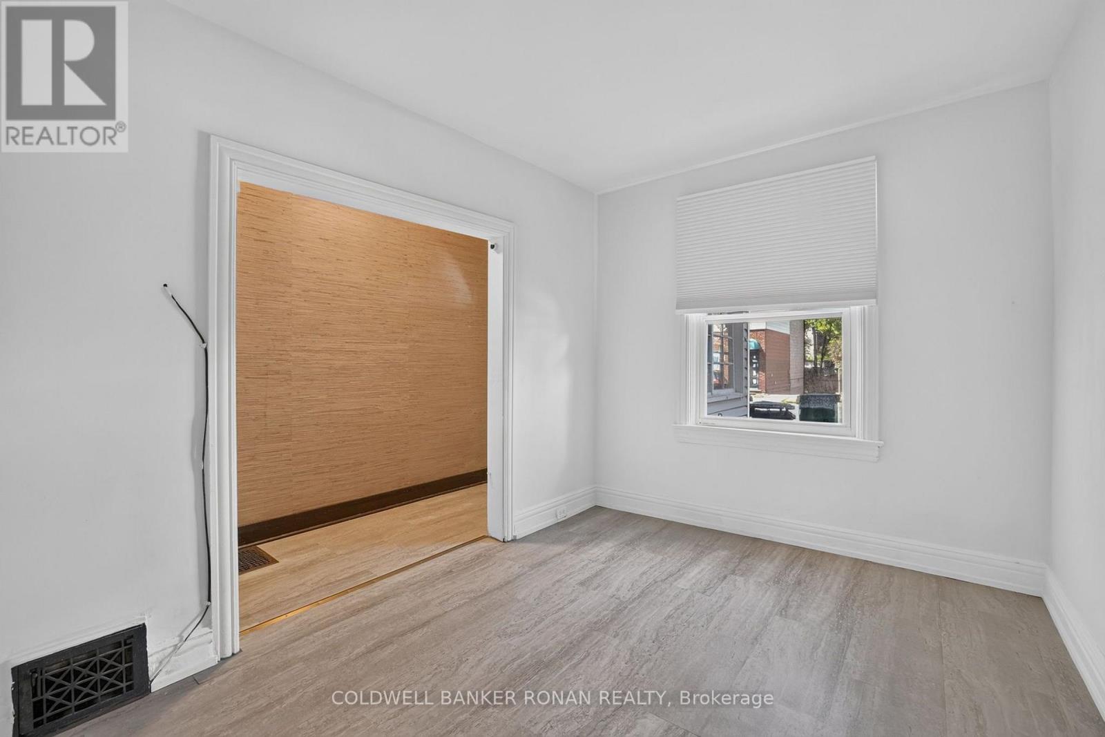 391 Jones Avenue, Toronto, Ontario  M4J 3G5 - Photo 14 - E13645214