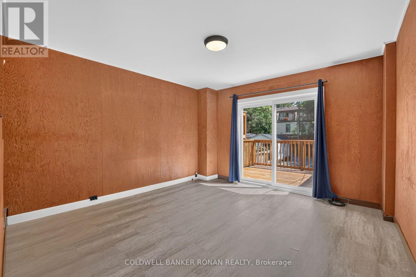 391 Jones Avenue, Toronto, Ontario  M4J 3G5 - Photo 15 - E13645214