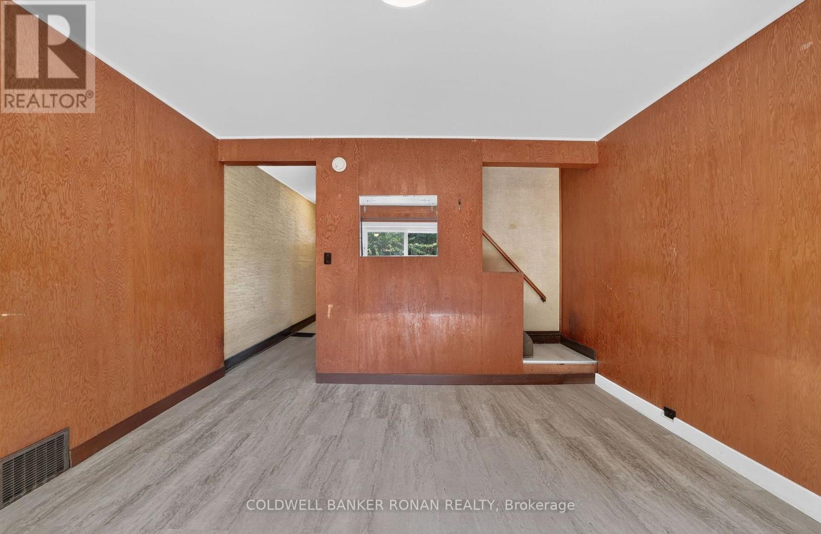 391 Jones Avenue, Toronto, Ontario  M4J 3G5 - Photo 17 - E13645214