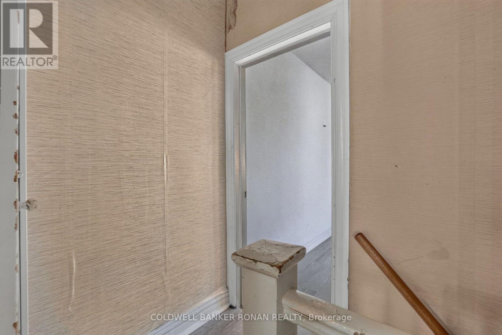 391 Jones Avenue, Toronto, Ontario  M4J 3G5 - Photo 20 - E13645214
