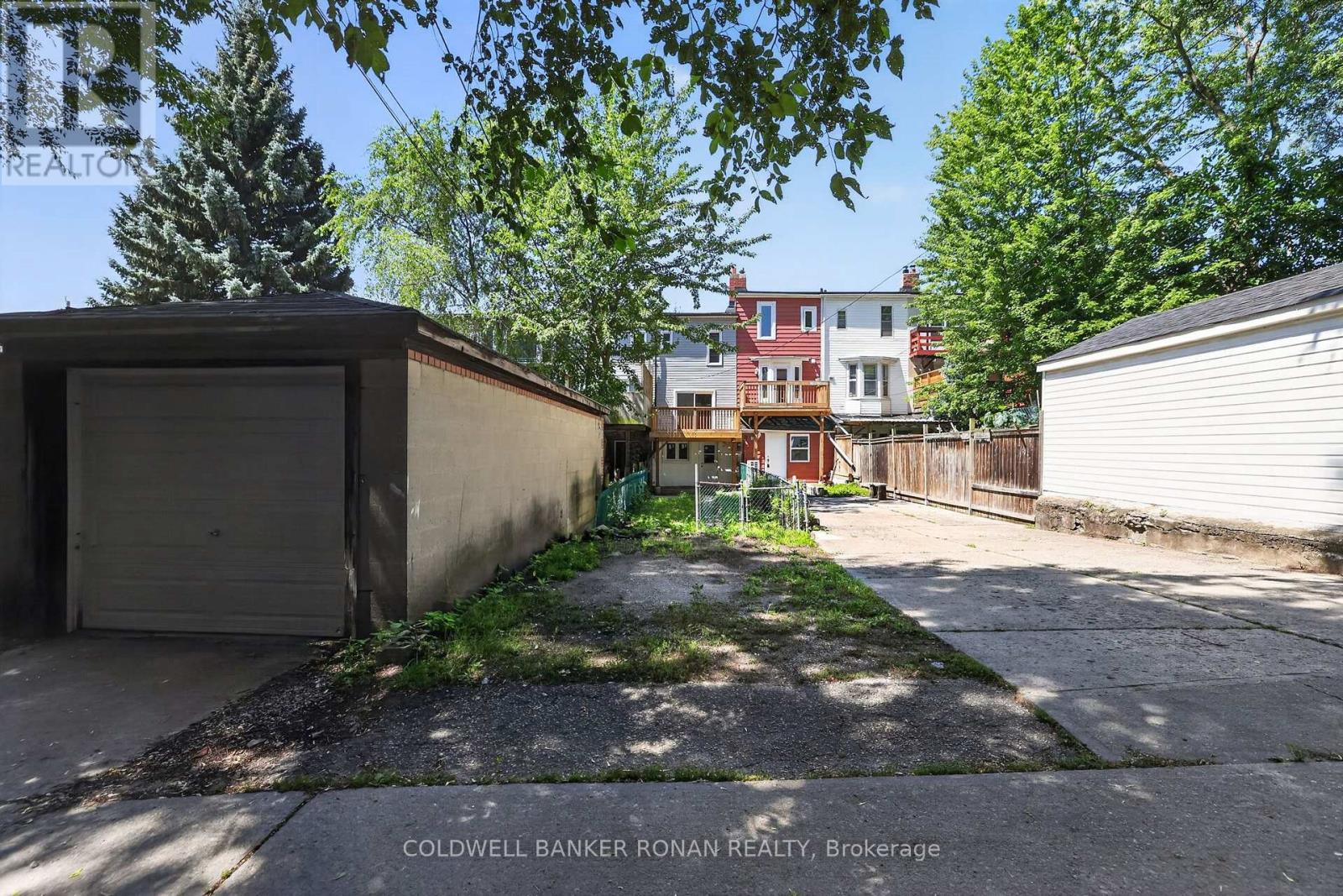 391 Jones Avenue, Toronto, Ontario  M4J 3G5 - Photo 43 - E13645214