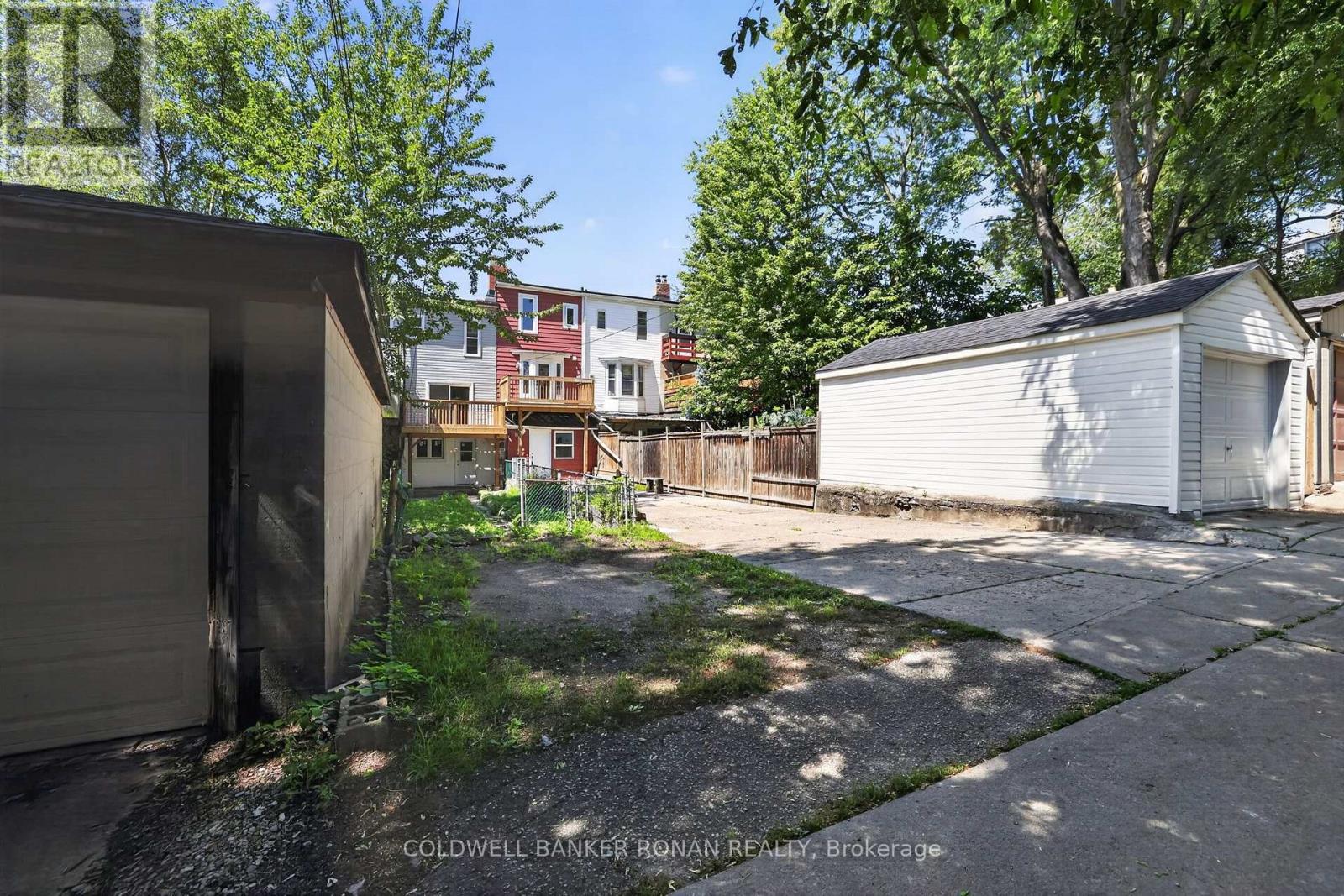 391 Jones Avenue, Toronto, Ontario  M4J 3G5 - Photo 44 - E13645214