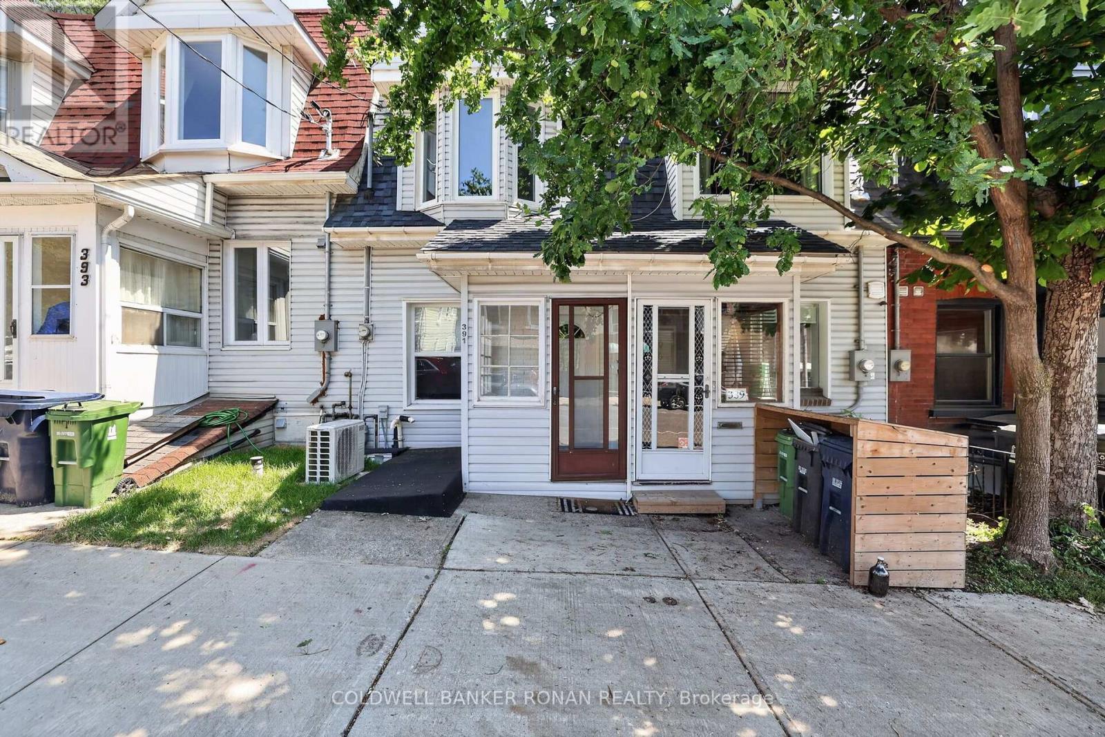 391 Jones Avenue, Toronto, Ontario  M4J 3G5 - Photo 7 - E13645214