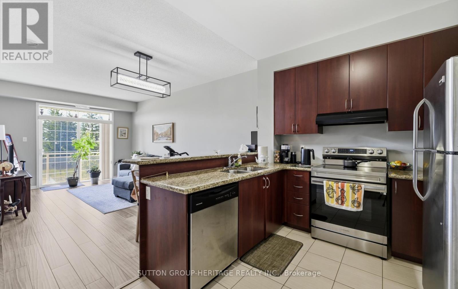 320 - 54 Harvey Johnston Way, Whitby, Ontario  L1M 0J7 - Photo 13 - E13645236