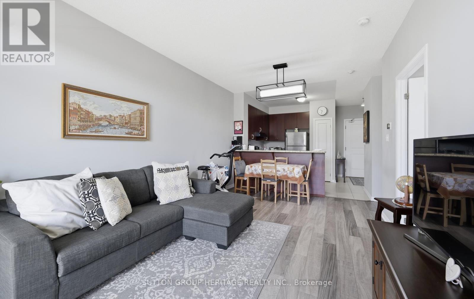 320 - 54 Harvey Johnston Way, Whitby, Ontario  L1M 0J7 - Photo 16 - E13645236