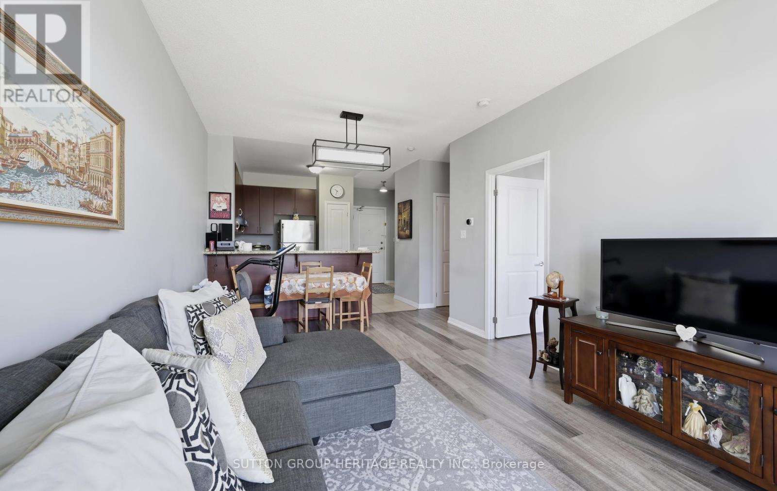 320 - 54 Harvey Johnston Way, Whitby, Ontario  L1M 0J7 - Photo 17 - E13645236