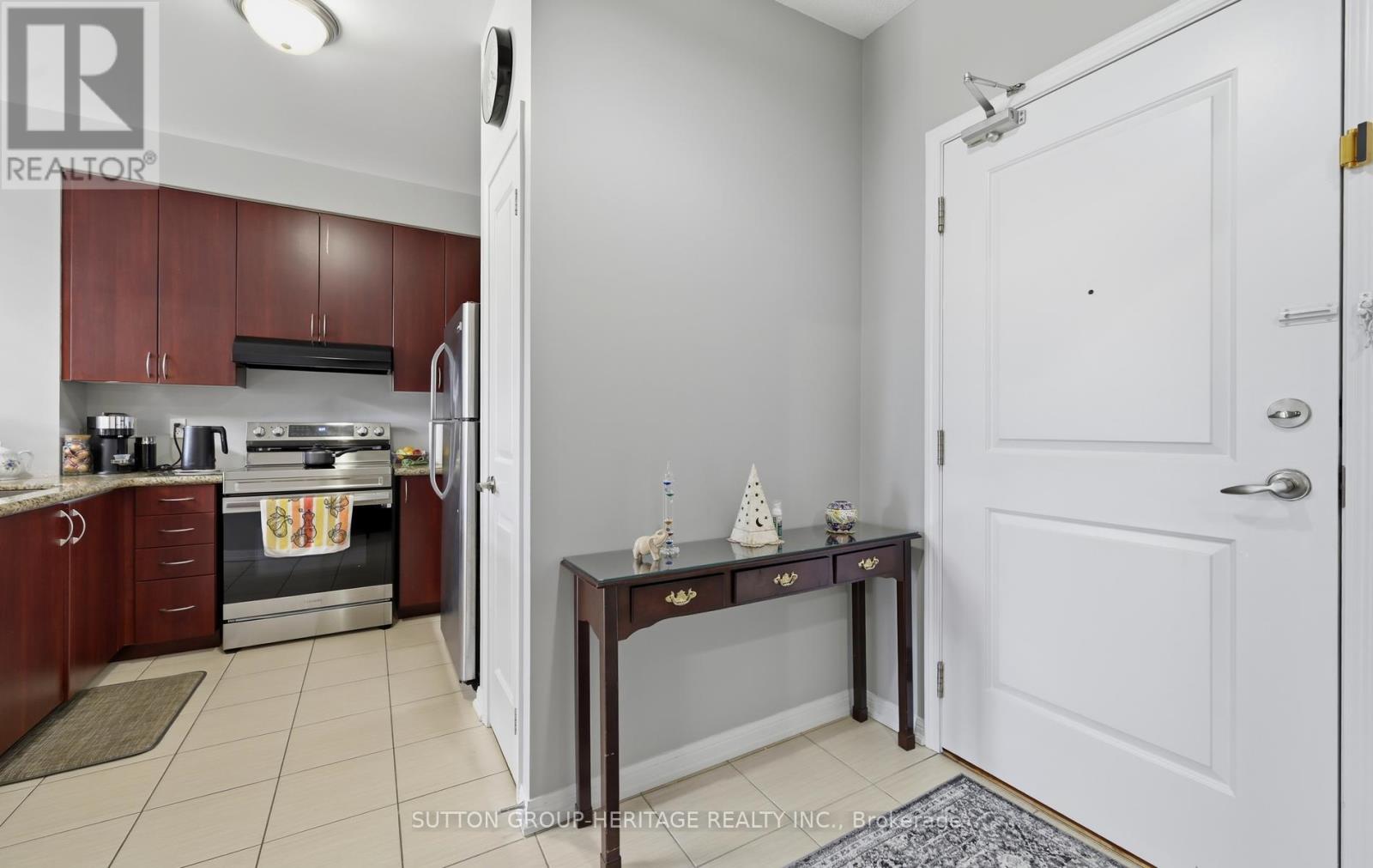320 - 54 Harvey Johnston Way, Whitby, Ontario  L1M 0J7 - Photo 8 - E13645236
